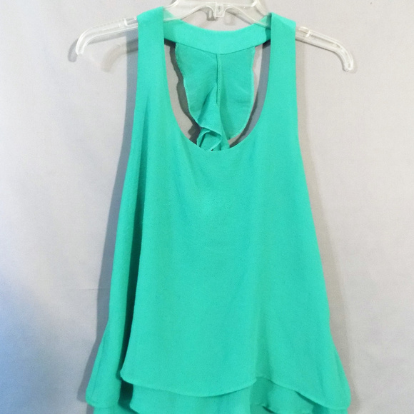 light tank with ruffle - Picture 2 of 3